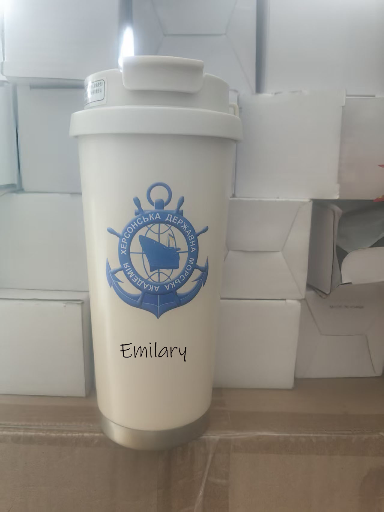 Wine With Beer Name - Özelleştirilmiş logo 600ML su şişesi termos