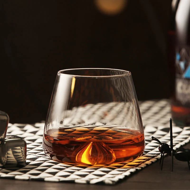 Wine Xo - Yeni İçbükey Tabanlı Vorteks Viski Koklama